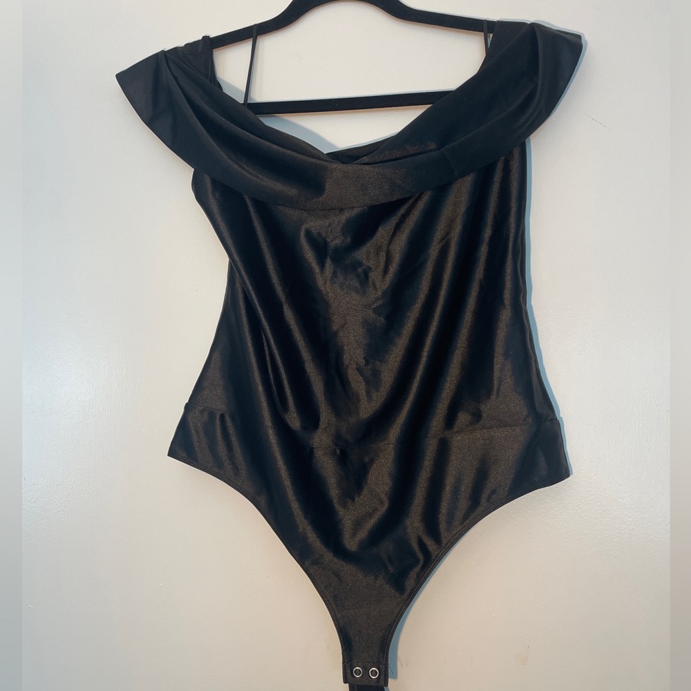 Express Black Off Shoulder Draping Body Suit Women’s Medium